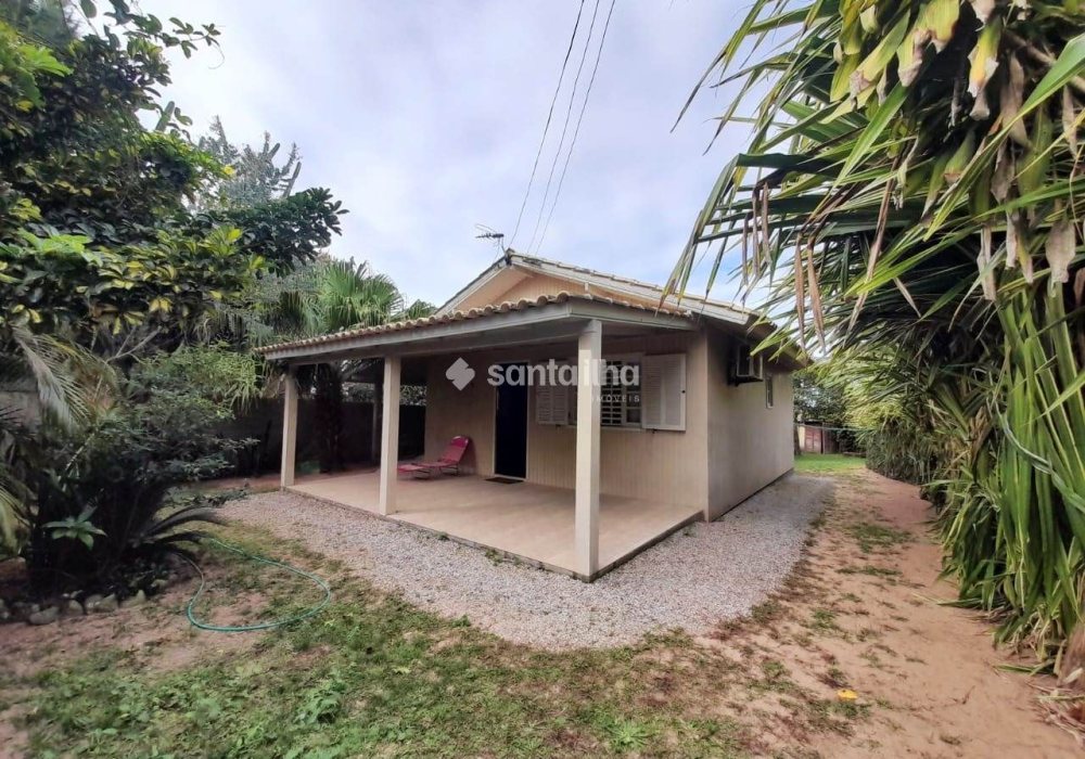 Casa à venda com 90m², 3 quartos, 2 vagas no bairro Campeche em Florianópolis - Foto 1
