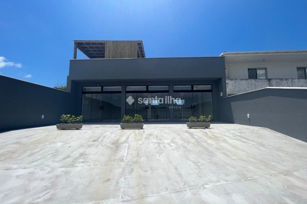 Loja para alugar com 80m², 3 vagas no bairro Campeche em Florianópolis