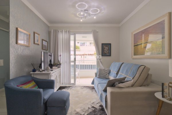 Apartamento à venda com 81m², 2 quartos, 1 suíte, 1 vaga no bairro Itacorubi em Florianópolis