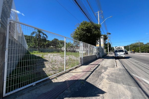 Terreno Comercial para alugar com 664m² no bairro Rio Tavares em Florianópolis