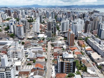 Apartamento à venda com 45m², 1 quarto, 1 suíte, 1 vaga no bairro Centro em Florianópolis - Foto 27