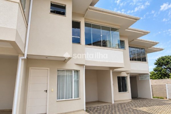 Casa à venda com 127m², 2 quartos, 2 suítes, 1 vaga no bairro Campeche em Florianópolis