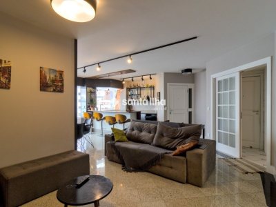 Apartamento à venda com 147m², 4 quartos, 1 suíte, 2 vagas no bairro Centro em Florianópolis - Foto 14