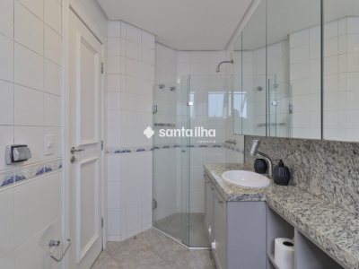 Apartamento à venda com 147m², 4 quartos, 1 suíte, 2 vagas no bairro Centro em Florianópolis - Foto 34