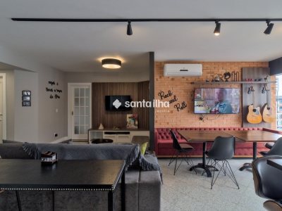 Apartamento à venda com 147m², 4 quartos, 1 suíte, 2 vagas no bairro Centro em Florianópolis - Foto 4