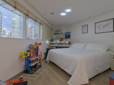 Apartamento à venda com 180m², 3 quartos, 2 suítes, 3 vagas no bairro Centro em Florianópolis - Foto 11