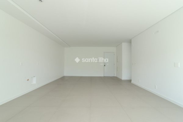 Apartamento à venda com 101m², 2 quartos, 1 suíte, 2 vagas no bairro Morro das Pedras em Florianópolis