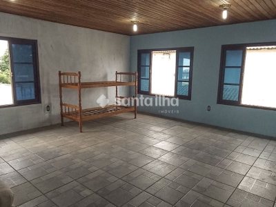 Casa à venda com 180m², 3 quartos, 1 suíte, 2 vagas no bairro Campeche em Florianópolis - Foto 14