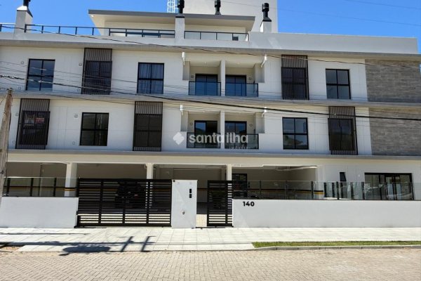 Apartamento à venda com 37m², 1 quarto, 1 vaga no bairro Ribeirão da Ilha em Florianopolis