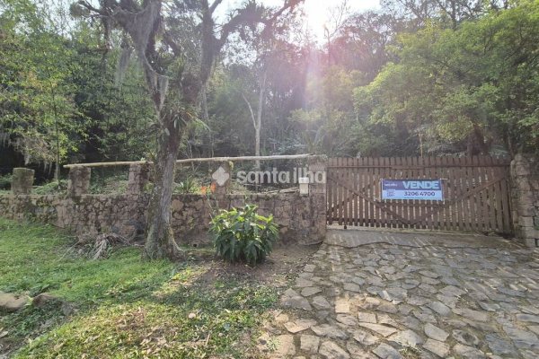 Terreno à venda com 20.000m² no bairro Armação em Florianópolis