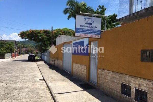 Casa à venda com 360m², 10 quartos, 5 suítes, 5 vagas no bairro Rio Tavares em Florianópolis