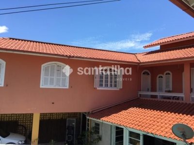Casa à venda com 360m², 10 quartos, 5 suítes, 5 vagas no bairro Rio Tavares em Florianópolis - Foto 21