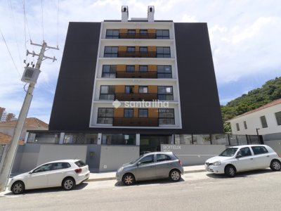 Apartamento à venda com 69m², 2 quartos, 2 suítes, 1 vaga no bairro Centro em Florianópolis - Foto 6
