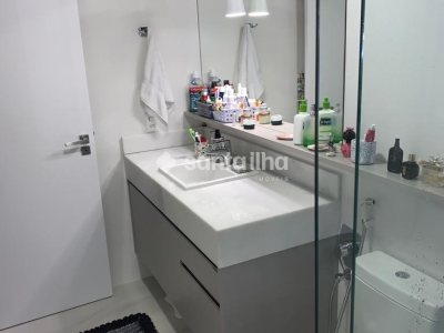 Casa à venda com 194m², 3 quartos, 1 suíte, 2 vagas no bairro Rio Tavares em Florianópolis - Foto 16