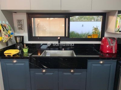 Casa à venda com 194m², 3 quartos, 1 suíte, 2 vagas no bairro Rio Tavares em Florianópolis - Foto 8