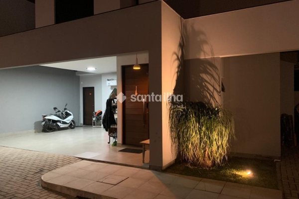 Casa à venda com 194m², 3 quartos, 1 suíte, 2 vagas no bairro Rio Tavares em Florianópolis
