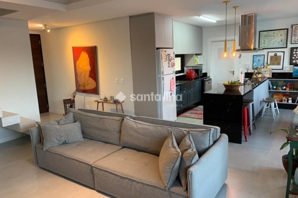 Casa à venda com 194m², 3 quartos, 1 suíte, 2 vagas no bairro Rio Tavares em Florianópolis