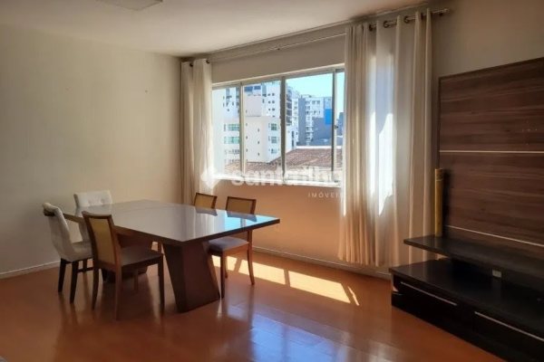 Apartamento à venda com 123m², 3 quartos, 1 suíte, 1 vaga no bairro Centro em Florianópolis