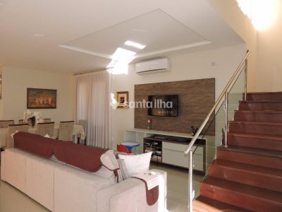 Casa à venda com 300m², 2 quartos, 2 suítes, 6 vagas no bairro Campeche em Florianópolis - Foto 6