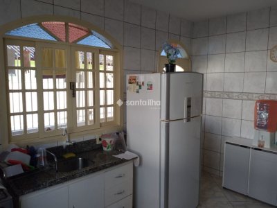 Casa à venda com 160m², 4 quartos, 8 vagas no bairro Tapera da Base em Florianópolis - Foto 9