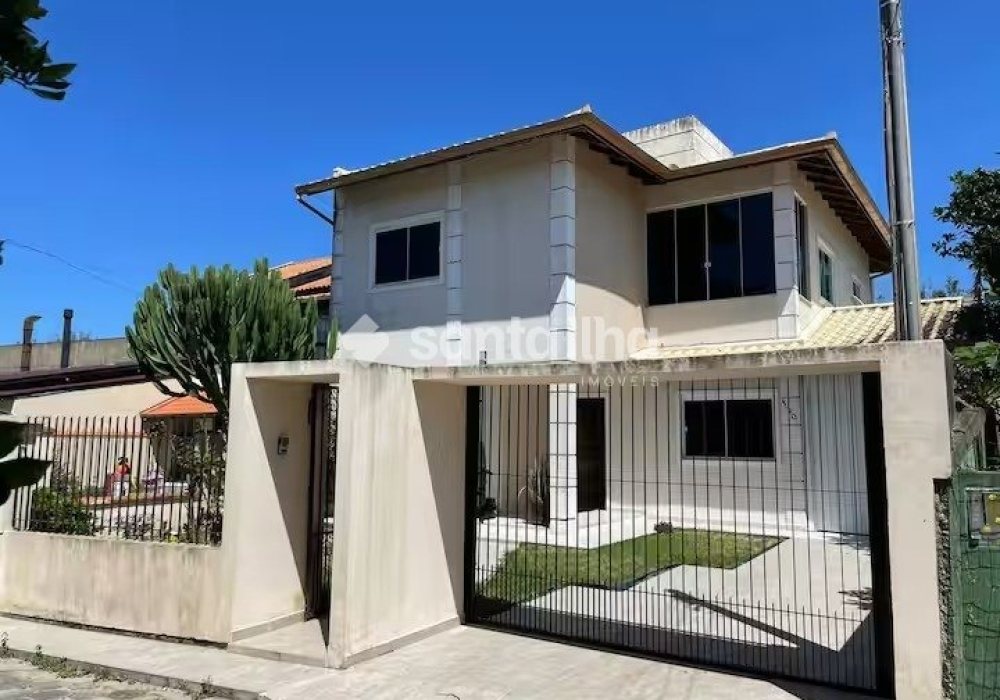 Casa para alugar com 180m², 4 quartos, 2 suítes, 3 vagas no bairro Campeche em Florianópolis - Foto 1