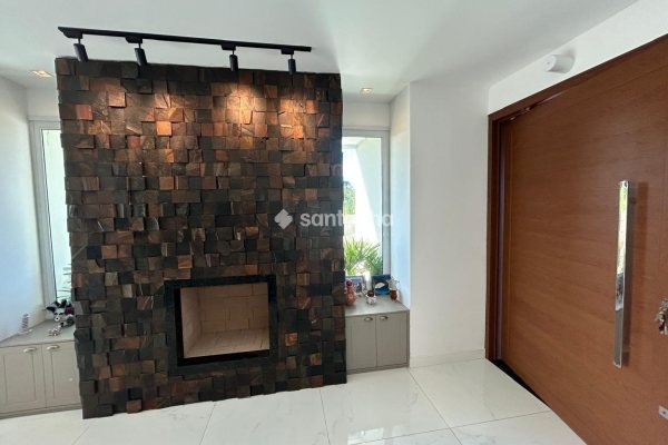 Casa em Condomínio à venda com 230m², 3 quartos, 3 suítes, 2 vagas no bairro Ingleses do Rio Vermelho em Florianópolis