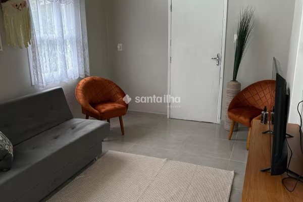 Casa para alugar ou comprar com 120m², 5 quartos, 1 suíte, 4 vagas no bairro Pântano do Sul em Florianópolis