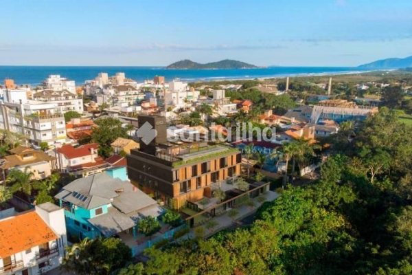 Loft à venda com 42m², 1 quarto, 1 suíte, 1 vaga no bairro Novo Campeche em Florianópolis