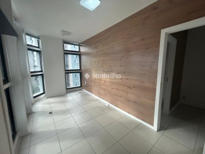 Sala/Conjunto à venda com 32m² no bairro Centro em Florianópolis - Foto 8