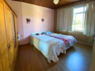 Casa à venda com 180m², 3 quartos, 1 suíte, 2 vagas no bairro Armação em Florianópolis - Foto 23