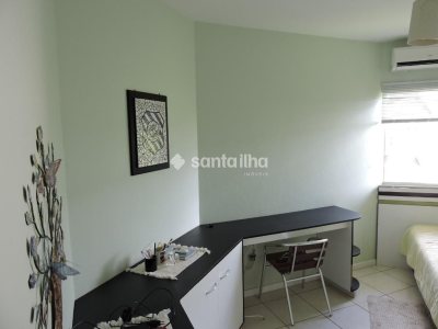 Casa à venda com 245m², 4 quartos, 1 suíte, 2 vagas no bairro Campeche em Florianópolis - Foto 23