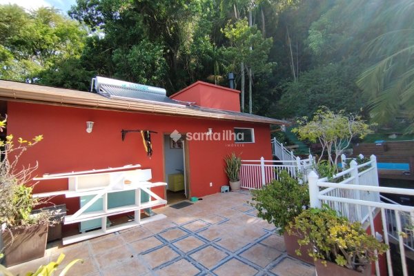 Casa à venda com 120m², 2 quartos, 1 suíte, 2 vagas no bairro Morro das Pedras em Florianópolis