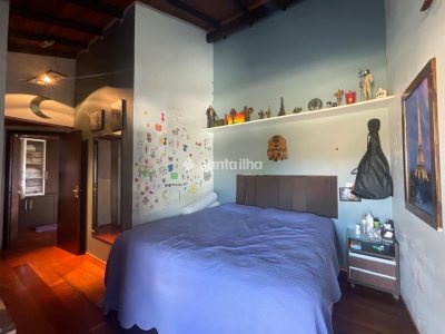 Casa à venda com 305m², 5 quartos, 2 suítes, 4 vagas no bairro Campeche em Florianópolis - Foto 34