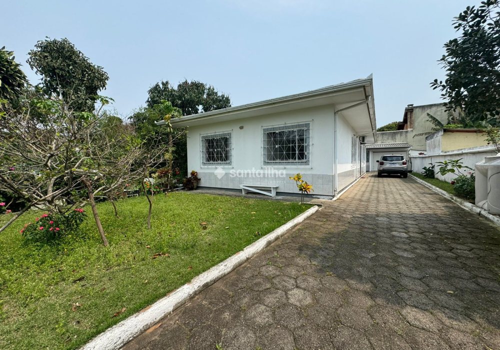 Casa à venda com 135m², 4 quartos, 1 suíte, 4 vagas no bairro Morro das Pedras em Florianópolis - Foto 1