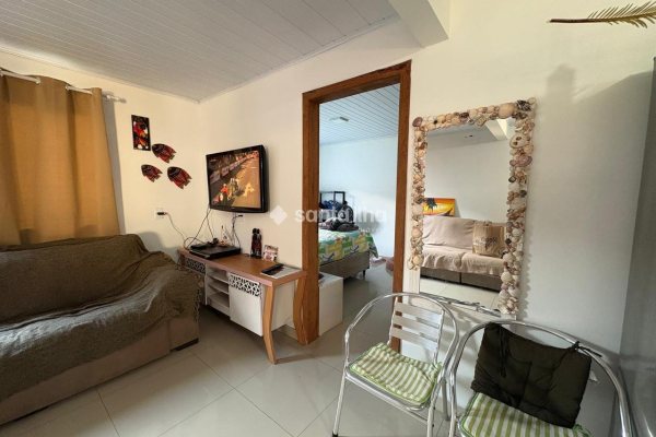 Casa à venda com 80m², 3 quartos, 1 vaga no bairro Campeche em Florianópolis
