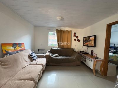 Casa à venda com 80m², 3 quartos, 1 vaga no bairro Campeche em Florianópolis - Foto 2