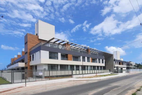 Apartamento à venda com 330m², 3 quartos, 3 suítes, 2 vagas no bairro Morro das Pedras em Florianópolis