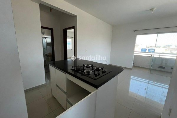 Apartamento à venda com 66m², 2 quartos, 1 suíte, 1 vaga no bairro Carianos em Florianópolis