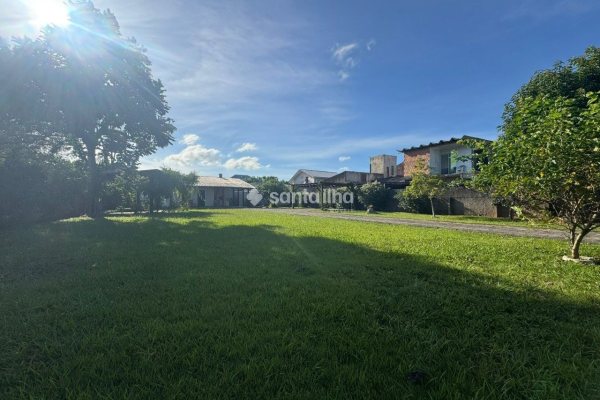 Terreno à venda com 1.035m² no bairro Campeche em Florianópolis