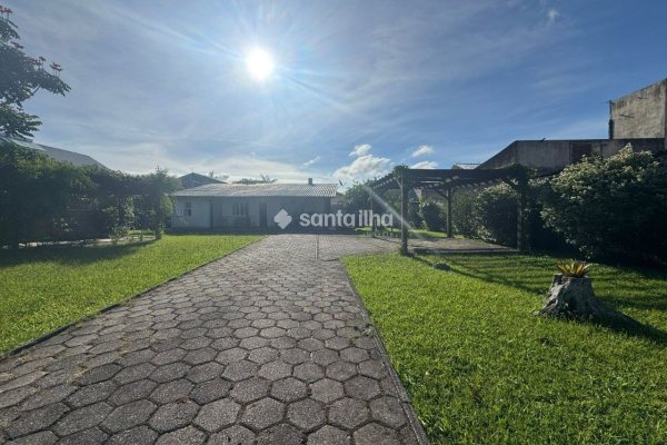 Terreno à venda com 1.035m² no bairro Campeche em Florianópolis