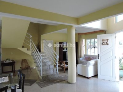 Casa à venda com 245m², 4 quartos, 1 suíte, 2 vagas no bairro Campeche em Florianópolis - Foto 5