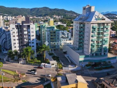 Apartamento à venda com 71m², 2 quartos, 1 suíte, 2 vagas no bairro Itacorubi em Florianópolis - Foto 2