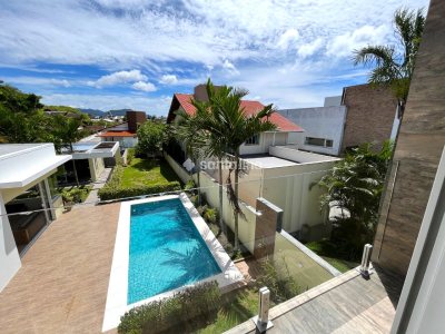 Casa em Condomínio para alugar com 576m², 3 quartos, 2 suítes, 4 vagas no bairro Morro das Pedras em Florianópolis - Foto 37