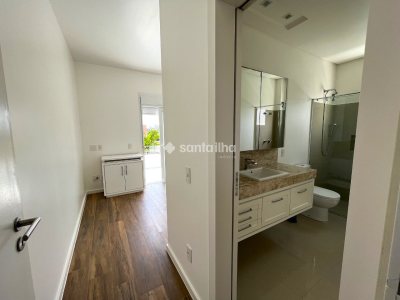 Casa em Condomínio para alugar com 576m², 3 quartos, 2 suítes, 4 vagas no bairro Morro das Pedras em Florianópolis - Foto 35