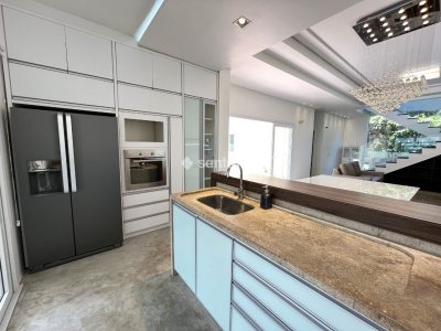 Casa em Condomínio para alugar com 576m², 3 quartos, 2 suítes, 4 vagas no bairro Morro das Pedras em Florianópolis - Foto 12