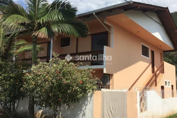 Pousada à venda com 325m², 6 quartos, 6 vagas no bairro Pântano do Sul em Florianópolis