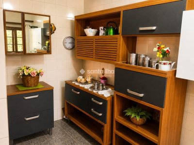 Casa à venda com 178m², 3 quartos, 1 suíte, 2 vagas no bairro Cacupé em Florianópolis - Foto 9