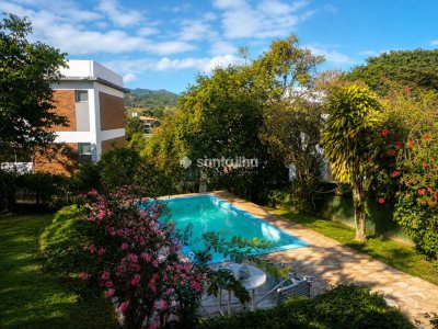 Casa à venda com 178m², 3 quartos, 1 suíte, 2 vagas no bairro Cacupé em Florianópolis - Foto 13