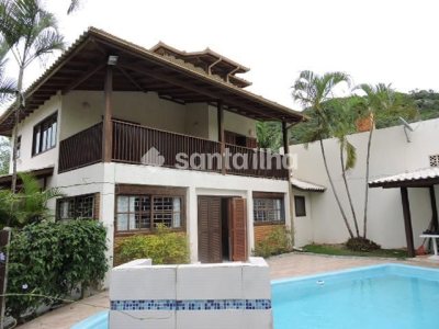 Casa à venda com 200m², 4 quartos, 2 suítes, 1 vaga no bairro Campeche em Florianópolis - Foto 24