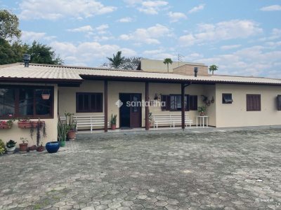 Casa à venda com 390m², 14 quartos, 8 vagas no bairro Campeche em Florianópolis - Foto 5